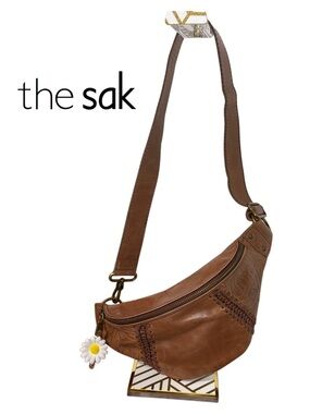 The SAK TAN LEATHER BELT BAG/ CROSSBODY WITH EMBROIDERED ACCENTS & DAISY CHARM